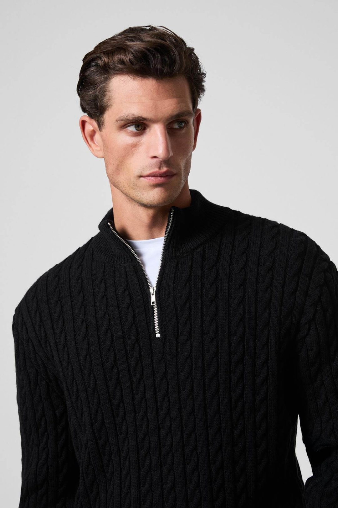 IVAR Erkek Yarım Fermuarlı Dik Yakalı Saç Örgü Desenli Triko Siyah Kazak
