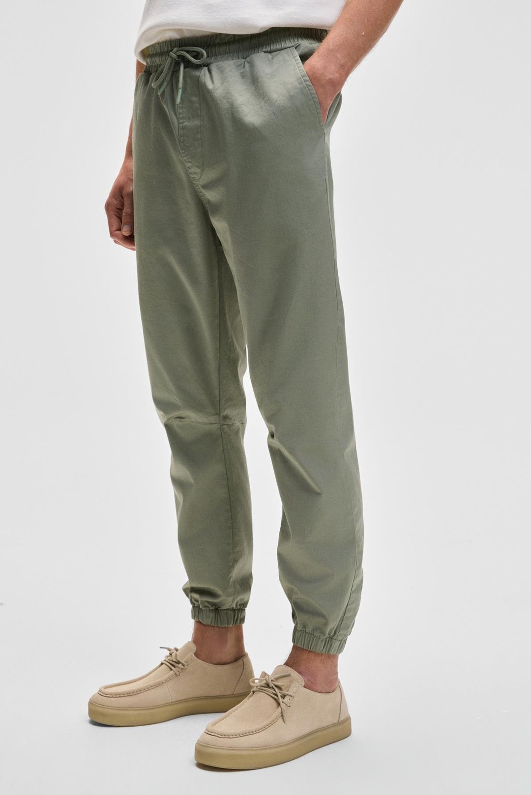 JAKOB Erkek Dokuma Yıkamalı 4 Cepli Kalın Dokulu Paçası Lastikli Açık Haki Pantolon