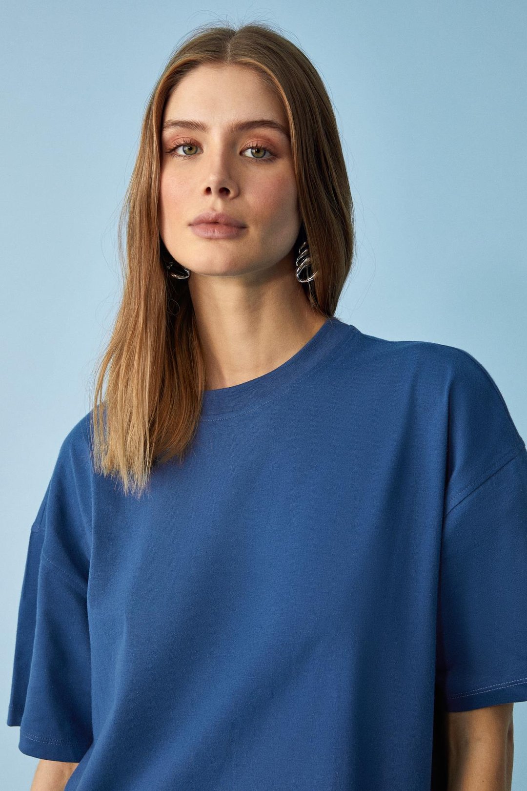 Jemmy Kadın %100 Organik Pamuk Relaxed Fit Yırtmaçlı Yuvarlak Yakalı Lacivert T-Shirt