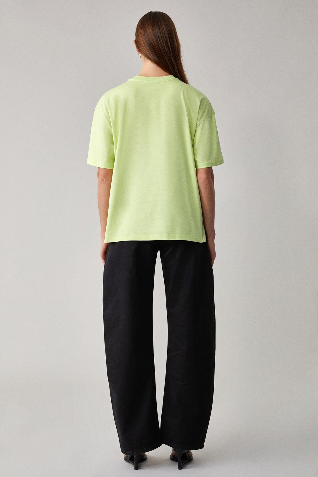 Jemmy Kadın %100 Organik Pamuk Relaxed Fit Yırtmaçlı Yuvarlak Yakalı Neon Yeşil T-Shirt