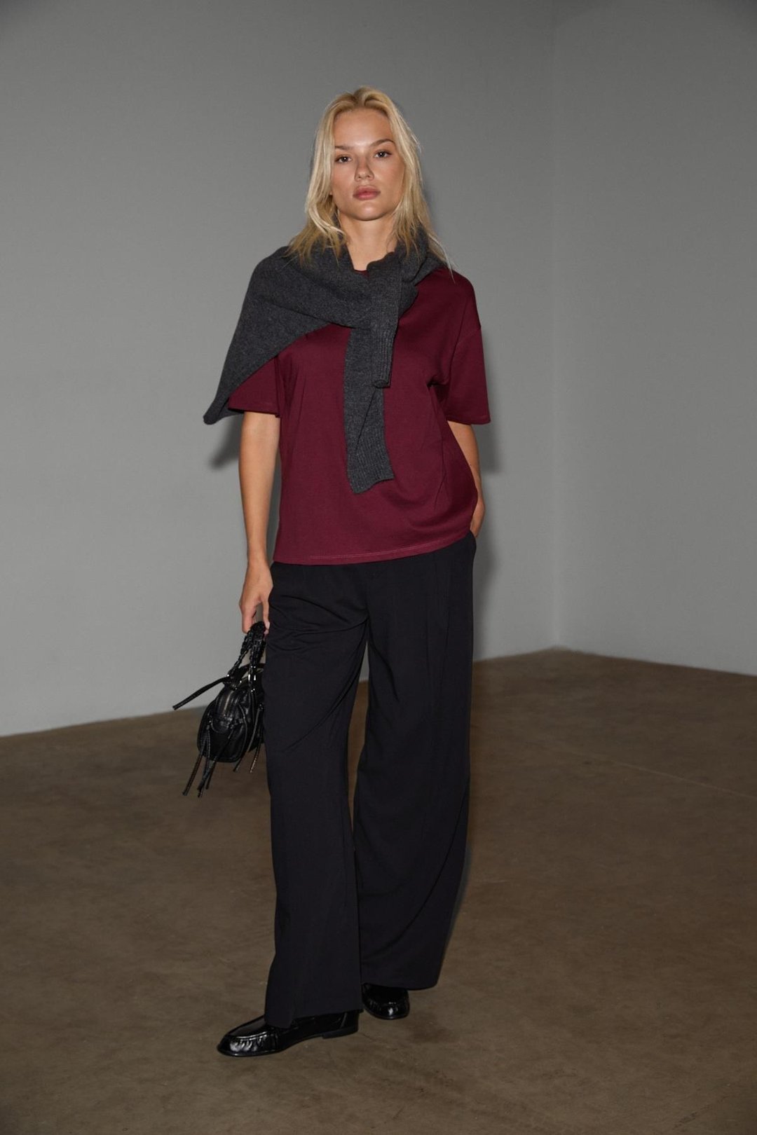 Jemmy Kadın %100 Organik Pamuk Relaxed Fit Yırtmaçlı Yuvarlak Yakalı Bordo T-Shirt