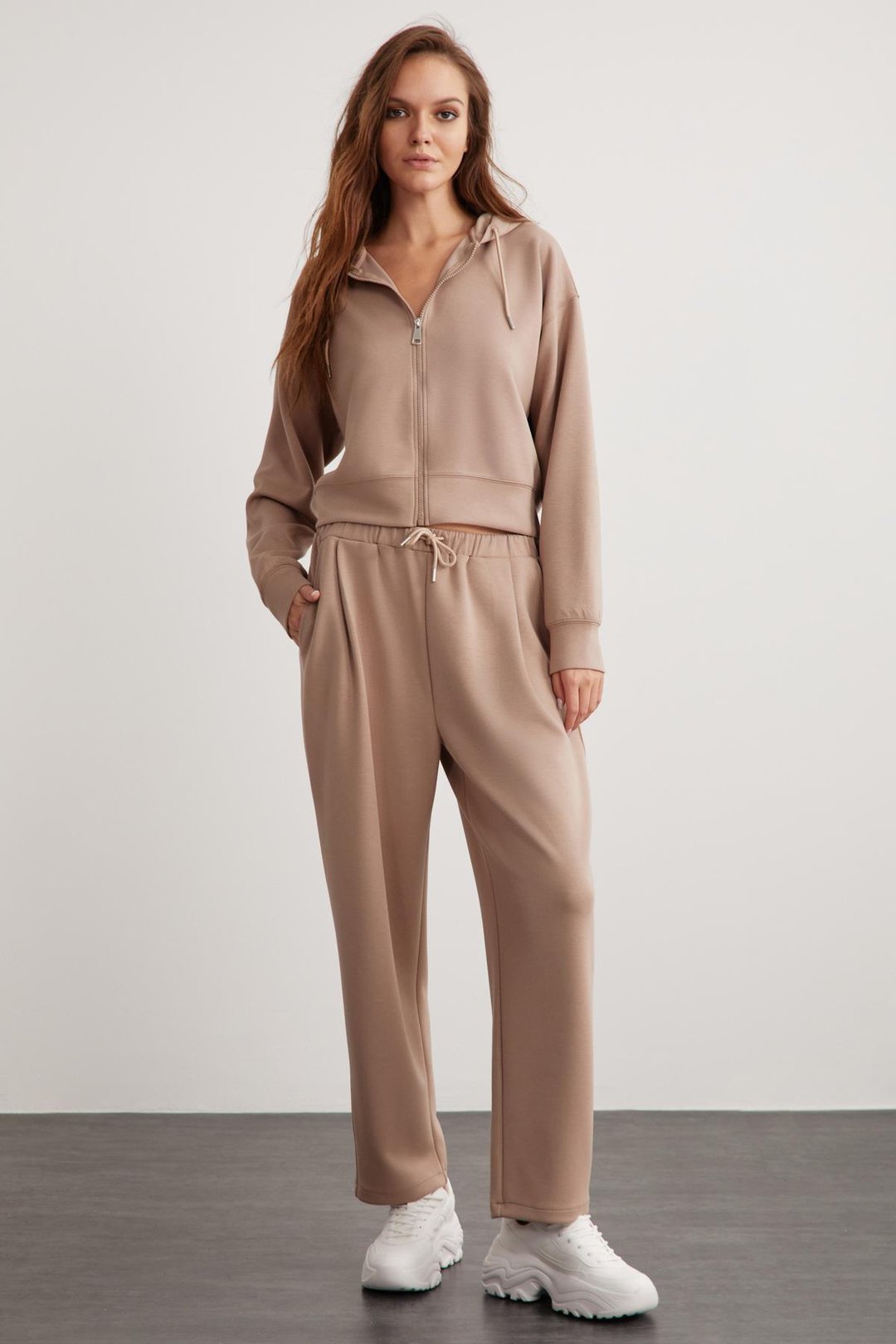 JILL Kadın Relaxed Fit Rahat Kalıp Kapüşonlu Fermuarlı Örme Crop Vizon Sweatshirt