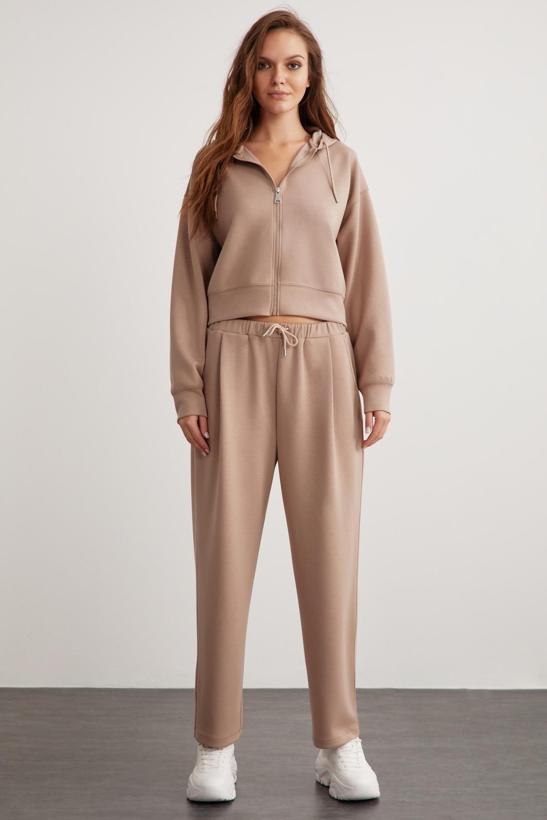 JILL Kadın Relaxed Fit Rahat Kalıp Kapüşonlu Fermuarlı Örme Crop Vizon Sweatshirt