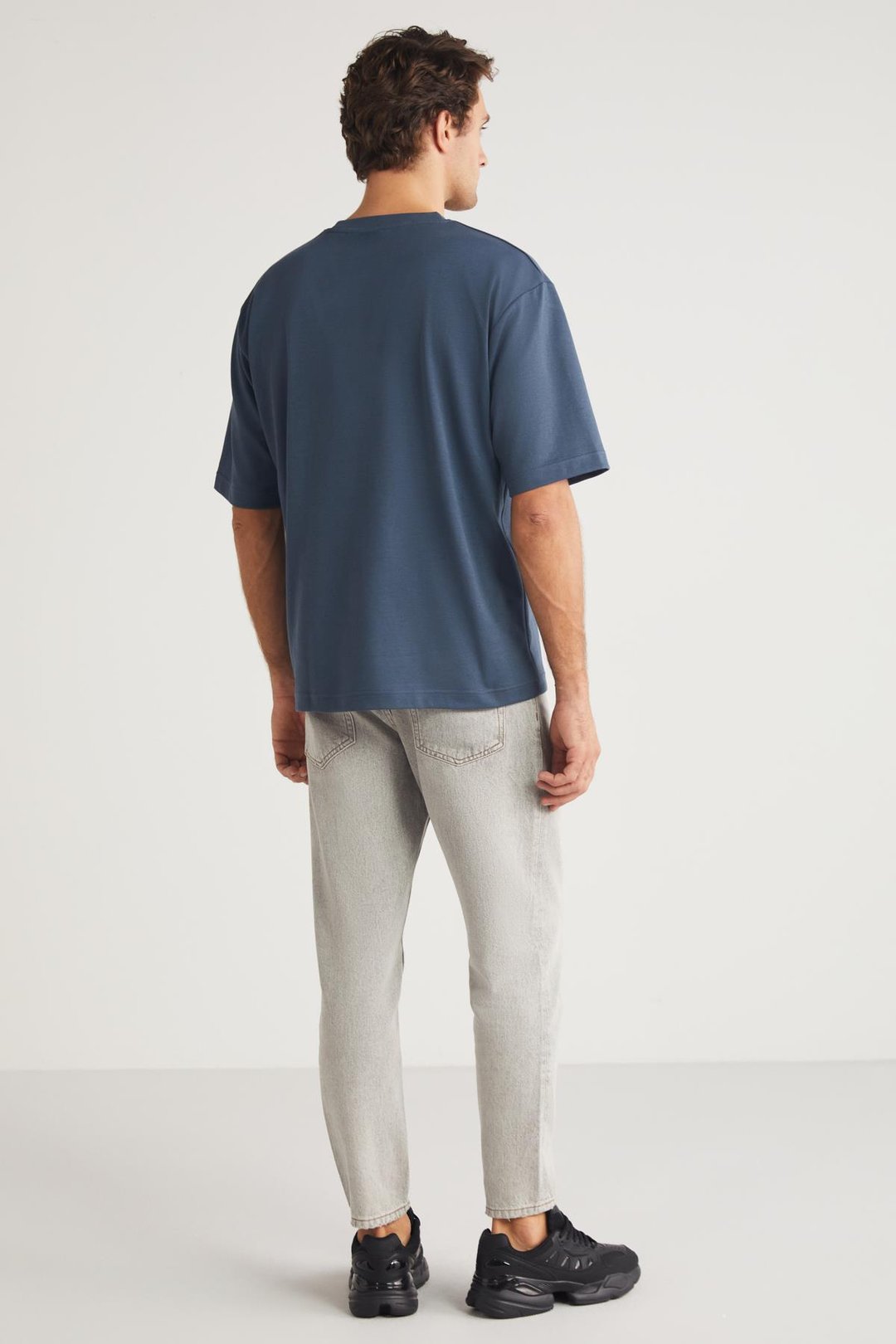 JOEL Erkek %100 Organik Pamuklu Kalın Kumaşlı Özel Dokulu Etiket Detaylı Oversize İndigo T-Shirt