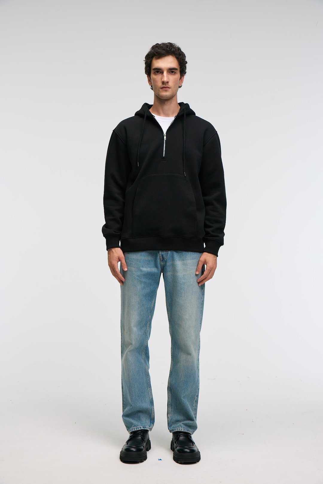 JUSTUS Erkek Kapüşonlu Kanguru Cepli Fermuar Yakalı Siyah Sweatshirt