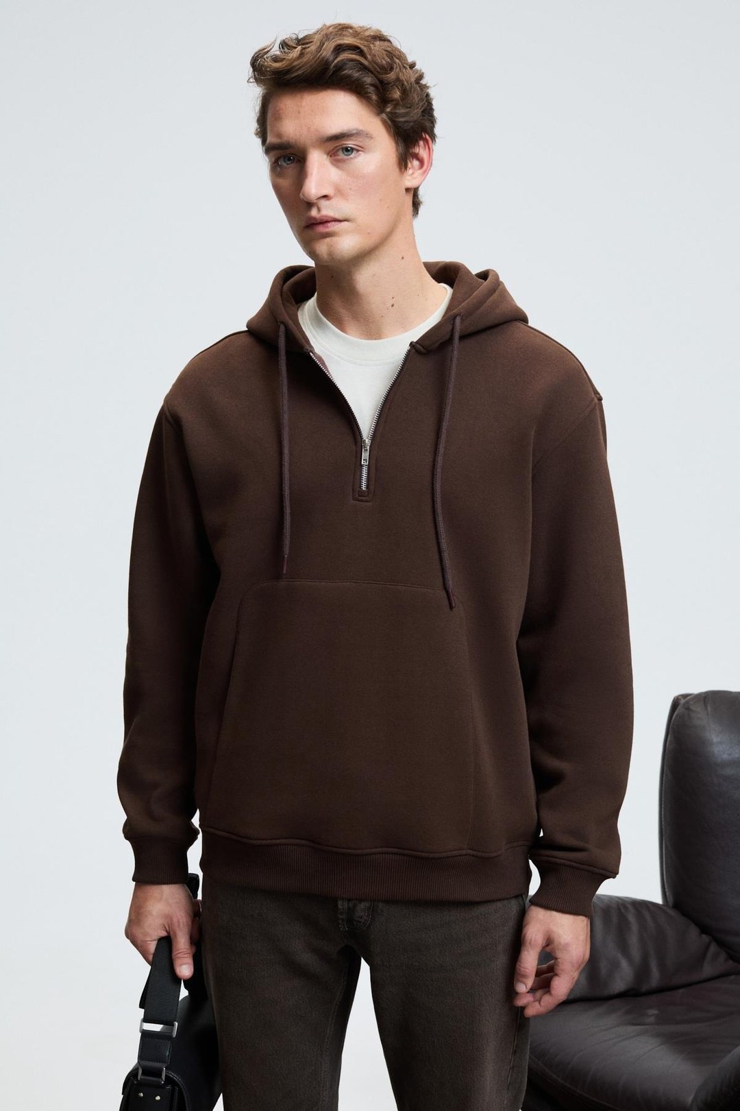 JUSTUS Erkek Kapüşonlu Kanguru Cepli Fermuar Yakalı Kahverengi Sweatshirt