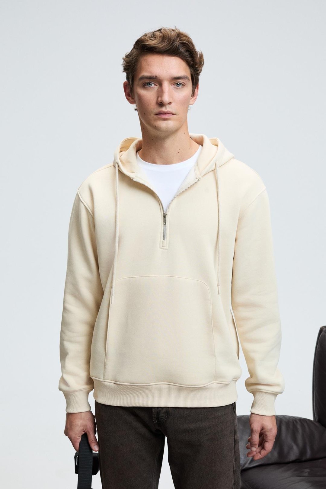 JUSTUS Erkek Kapüşonlu Kanguru Cepli Fermuar Yakalı Krem Sweatshirt