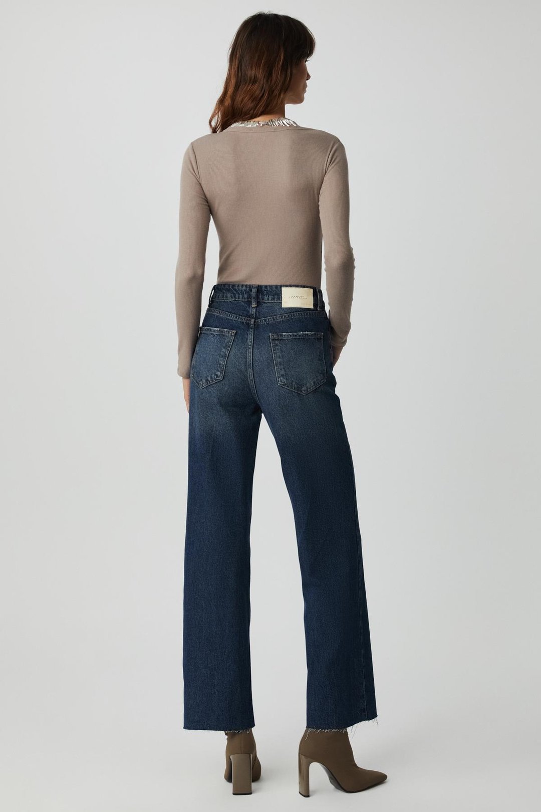 KALANI Kadın Uzun Kollu V Yaka Patlı Düğmeli Vizon Body