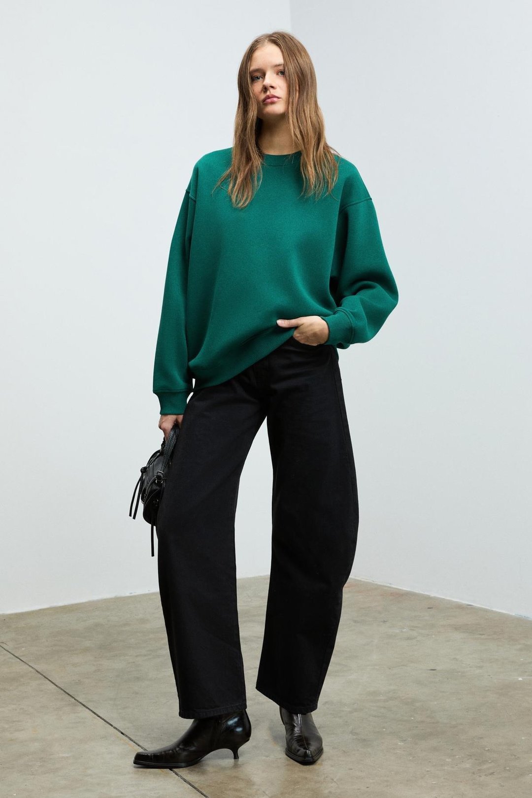 KARIUS Kadın Organik Pamuklu İçi Polarsız Oversize Yuvarlak Yakalı Koyu Yeşil Sweatshirt