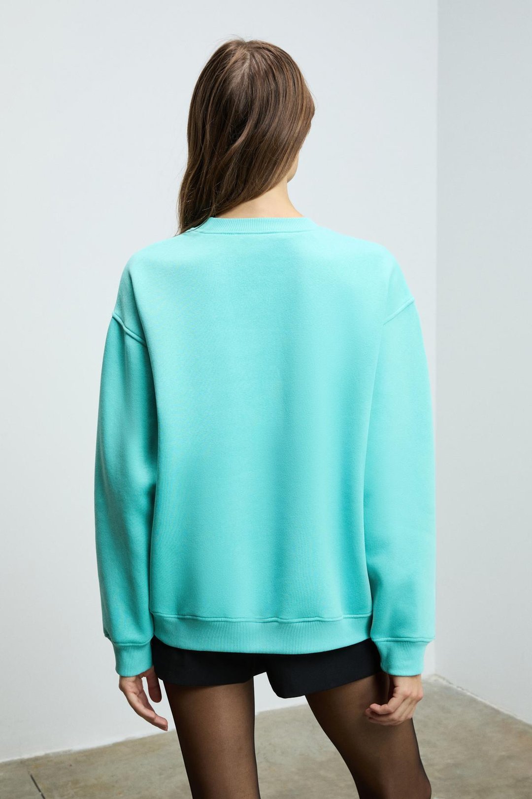 KARIUS Kadın Organik Pamuklu İçi Polarsız Oversize Yuvarlak Yakalı Mavi Sweatshirt