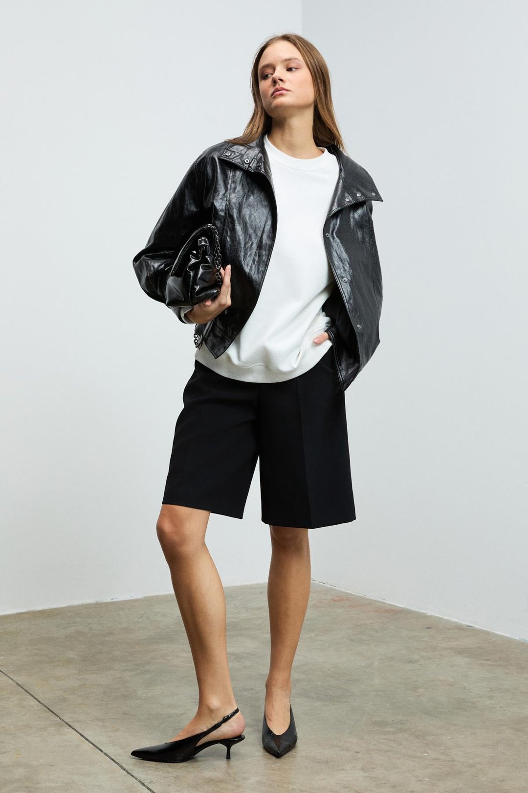 KARIUS Kadın Organik Pamuklu İçi Polarsız Oversize Yuvarlak Yakalı Beyaz Sweatshirt