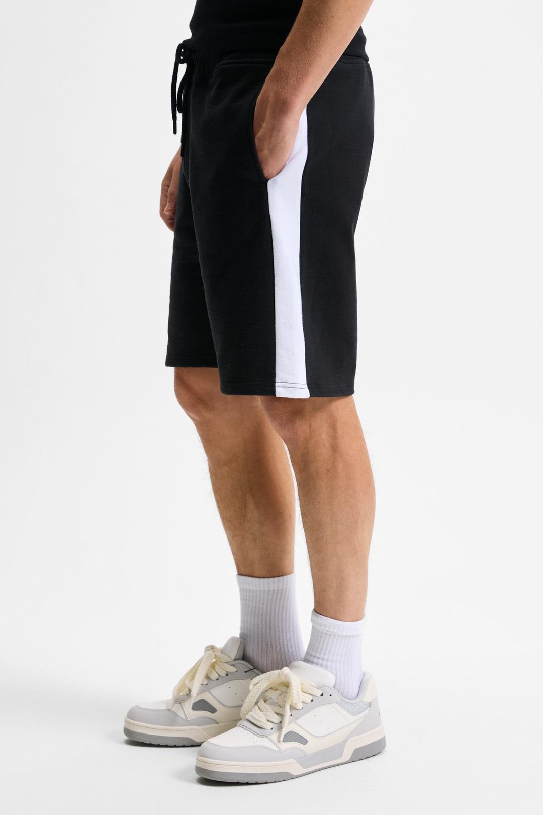 KEPA Erkek Beli Lastikli Cepli Relaxed Fit Siyah Şort