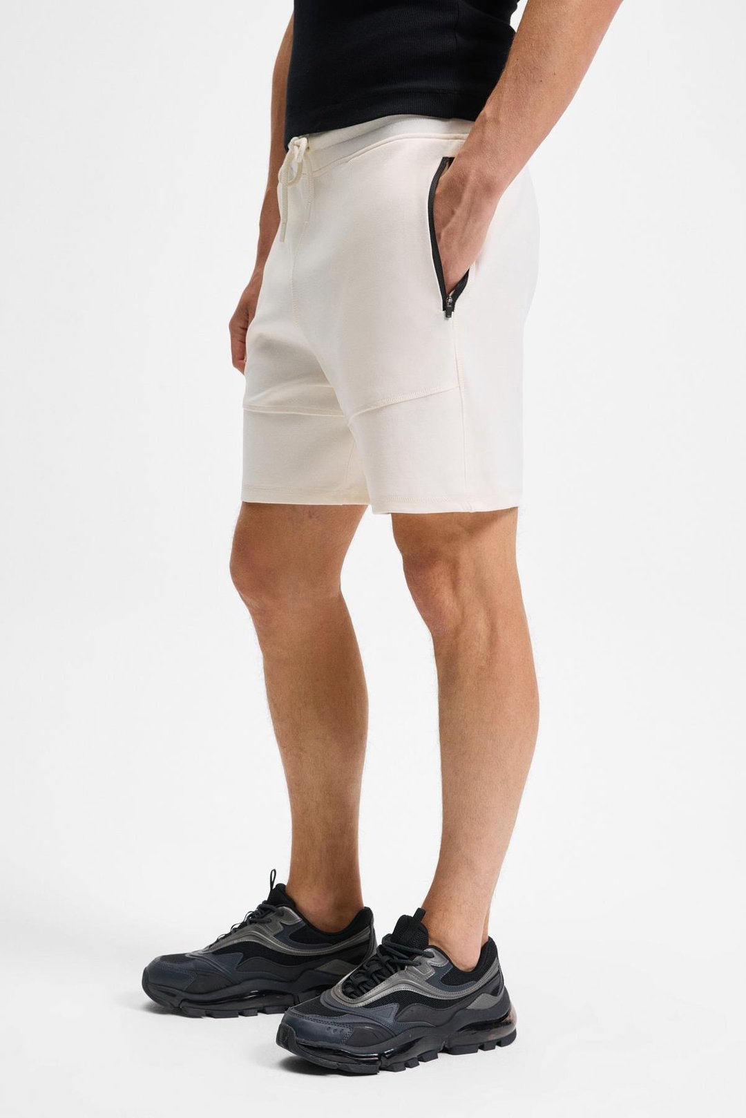 KONSA Erkek Beli Lastikli Kordonlu Yanları Fermuarlı Cepli Relaxed Fit Ekru Şort & Bermuda