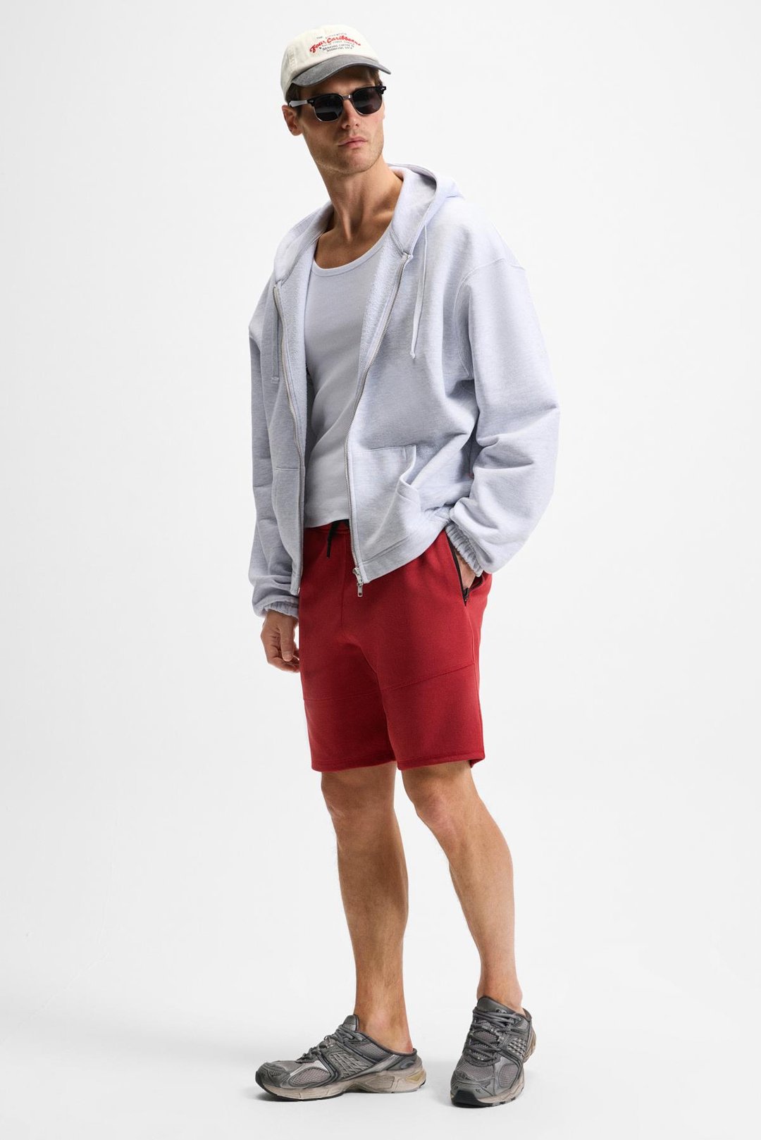 KONSA Erkek Beli Lastikli Kordonlu Yanları Fermuarlı Cepli Relaxed Fit Kırmızı Şort & Bermuda