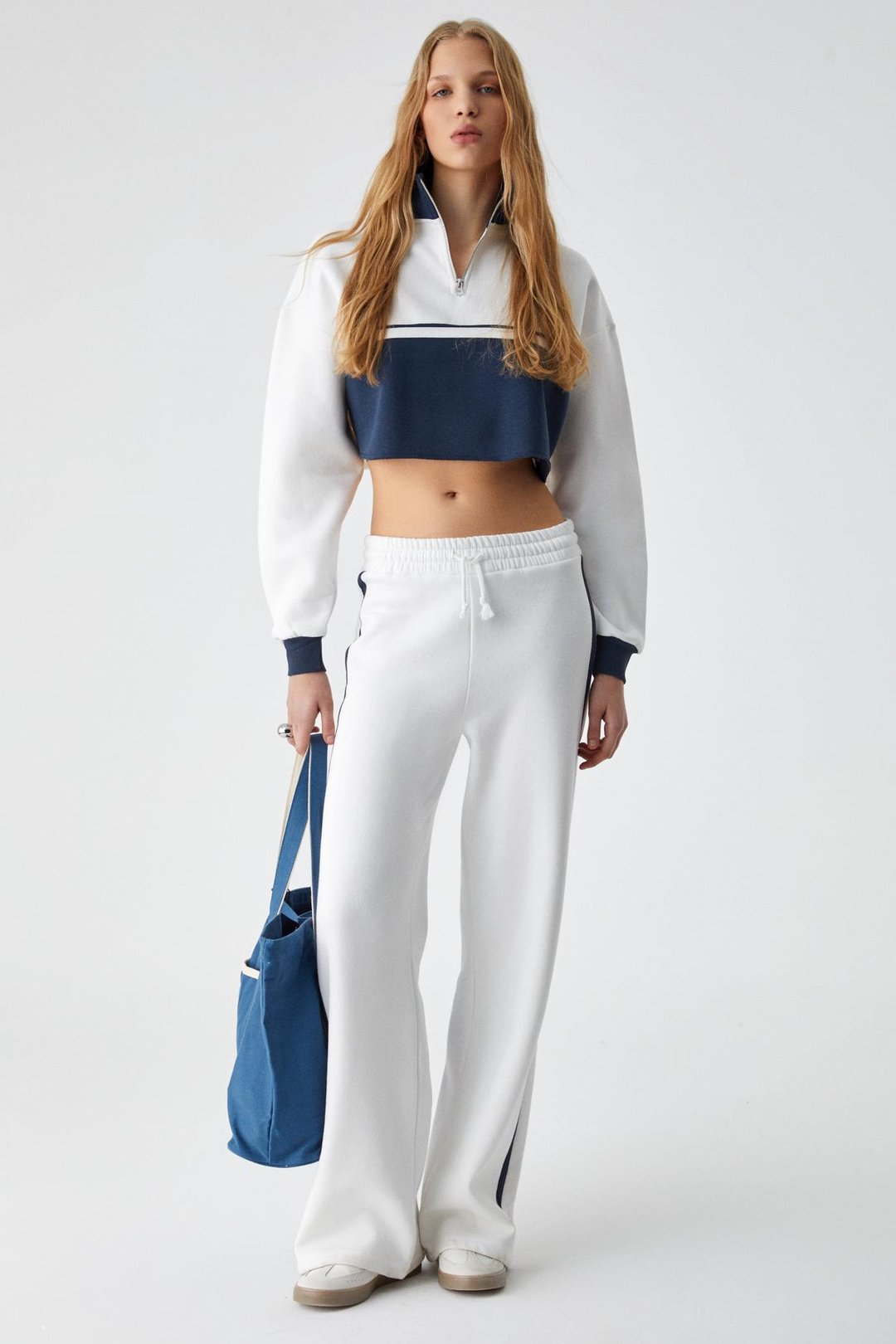 KRUSSEN Kadın Oversize Fermuarlı Uzun Kollu 3 İplik Kısa Beyaz Sweatshirt