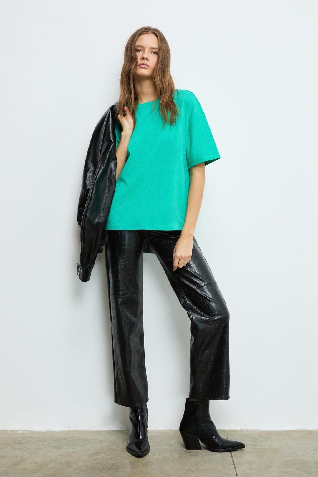 LAGERTHA Kadın %100 organik Pamuklu Kalın Dokulu Oversize Fit Yuvarlak Yakalı Yeşil T-Shirt