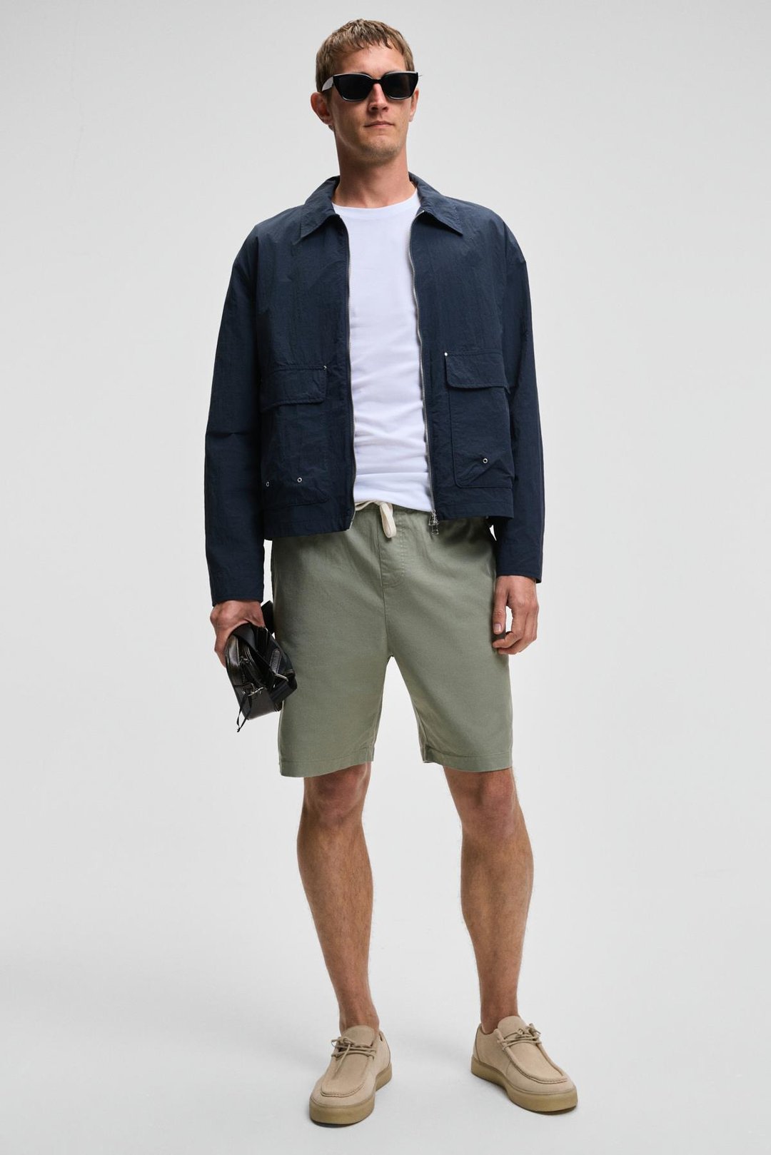 LASPER Erkek Likralı Yanları Cepli Beli Lastikli Relaxed Fit Açık Haki Şort