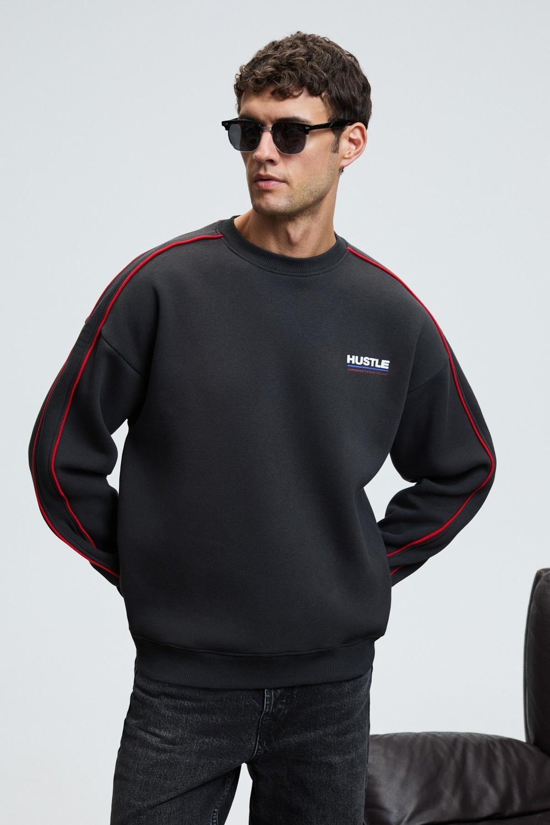 LEIF Erkek Kolları Biyeli Önü Baskılı Yuvarlak Yaka Oversize Antrasit Sweatshirt