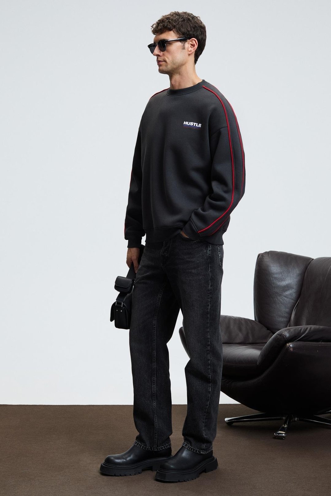 LEIF Erkek Kolları Biyeli Önü Baskılı Yuvarlak Yaka Oversize Antrasit Sweatshirt