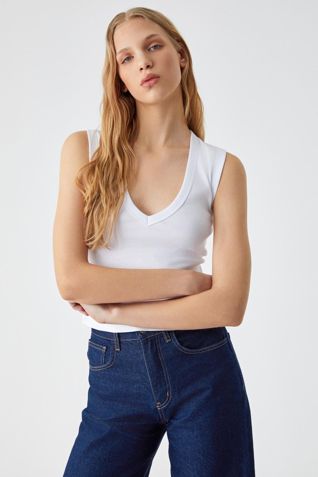 LESCOSA Kadın Slim V Yaka Kolsuz Beyaz T-Shirt