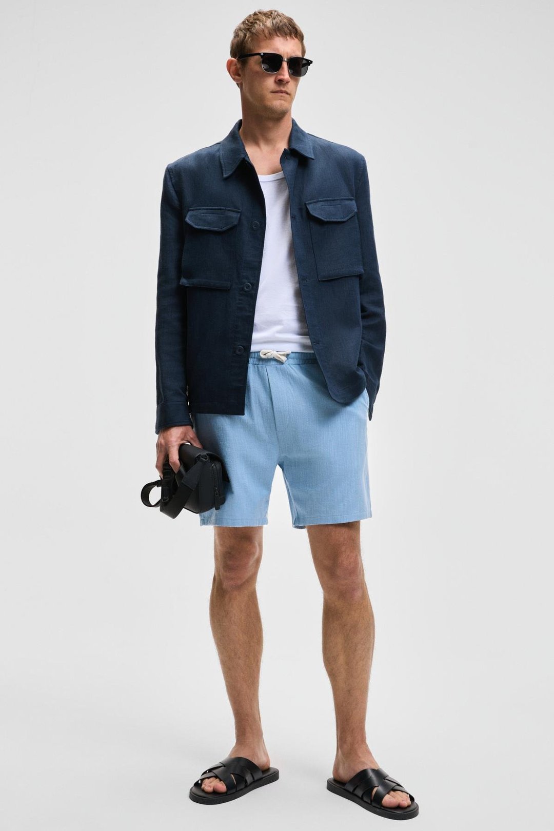 LEYTON Erkek Relaxed Fit Çift Cepli Beli Lastikli Keten Karışımlı Dokuma Mavi Şort & Bermuda