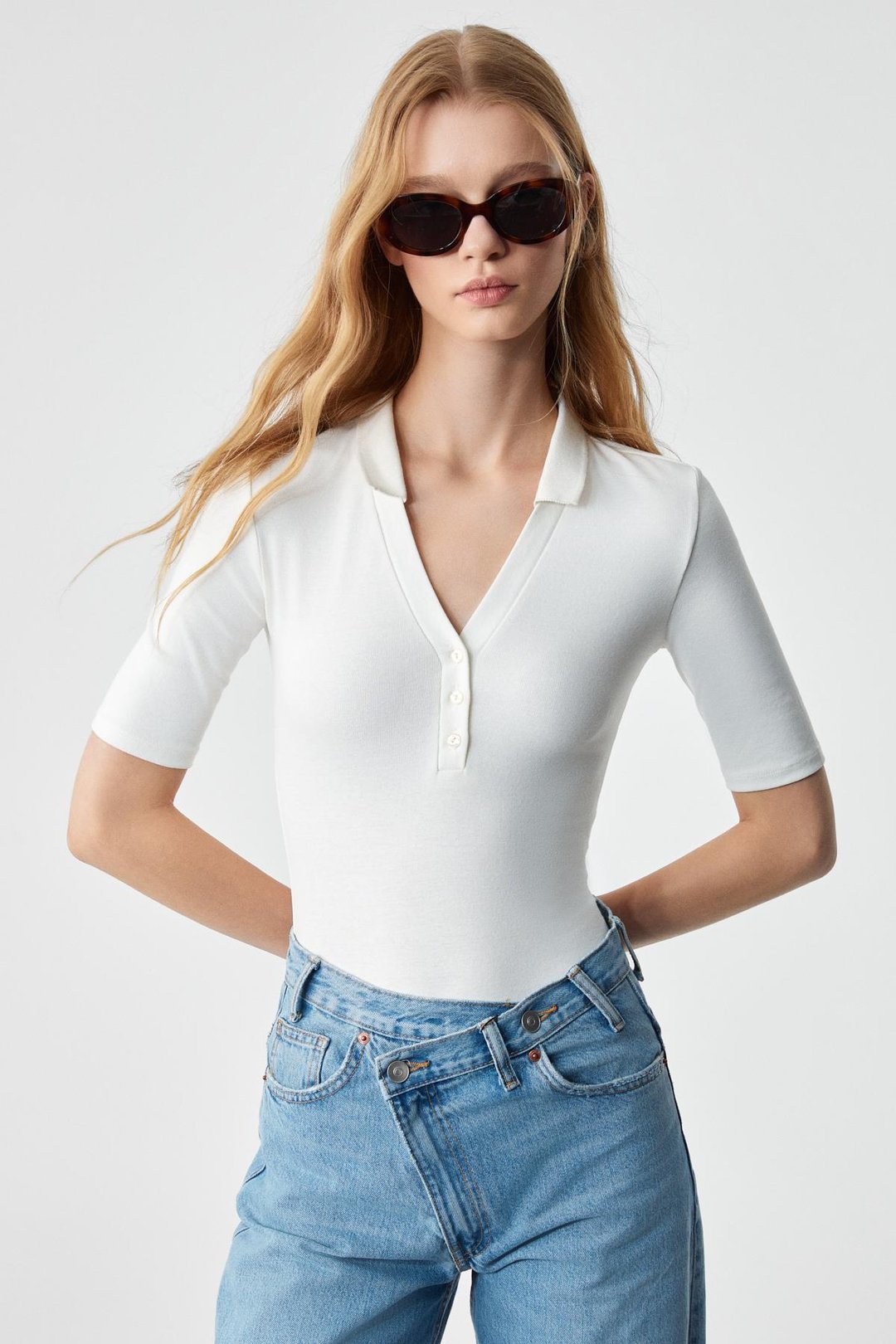 LOKKISER Kadın Düğmeli Apaj Yaka Kısa Kol Beyaz Yelek