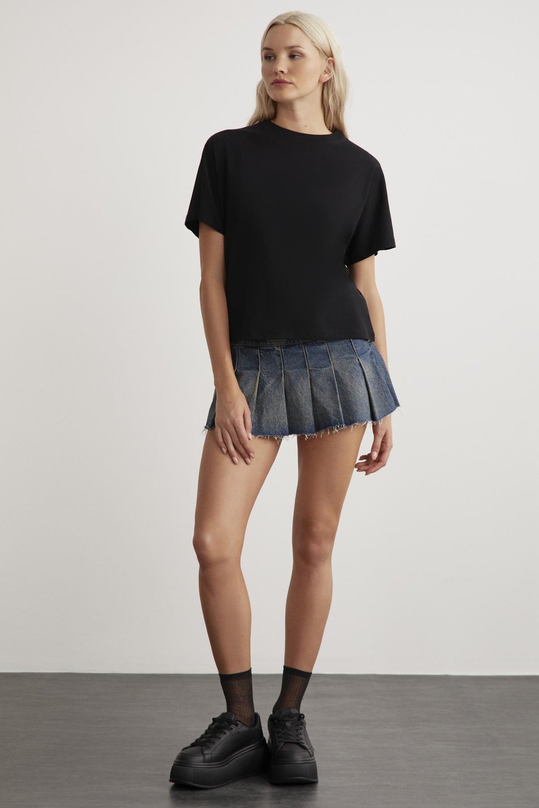 LOTTIE Kadın %100 Organik Pamuklu Regular Kalıp Bisiklet Yaka Basic Kısa Kollu Siyah T-Shirt