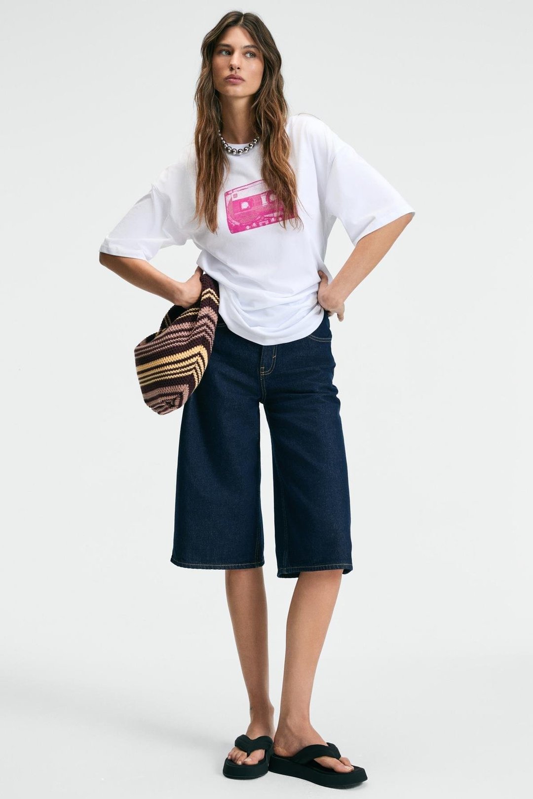 LUCENYA Kadın Bisiklet Yaka Kısa Kollu Önü Baskı Detaylı Regular Fit Beyaz T-Shirt