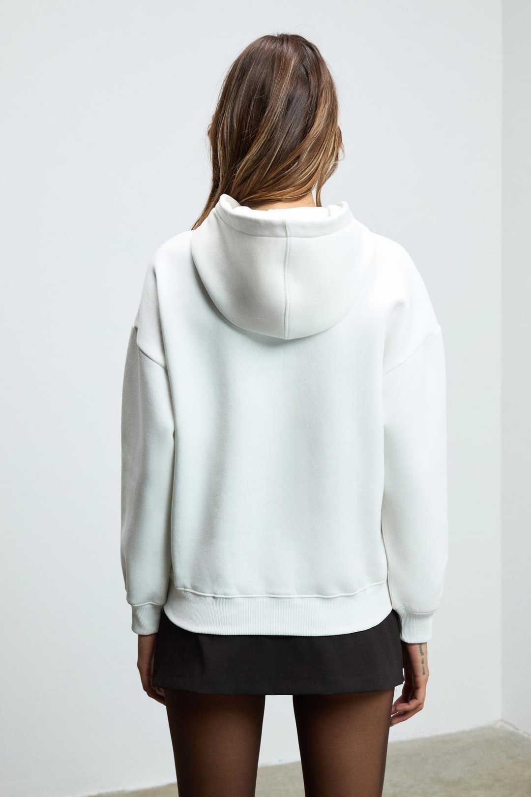 LUKKIS Kadın Yumuşak Kumaşlı Nakışlı Kapüşonlu Ekru Sweatshirt