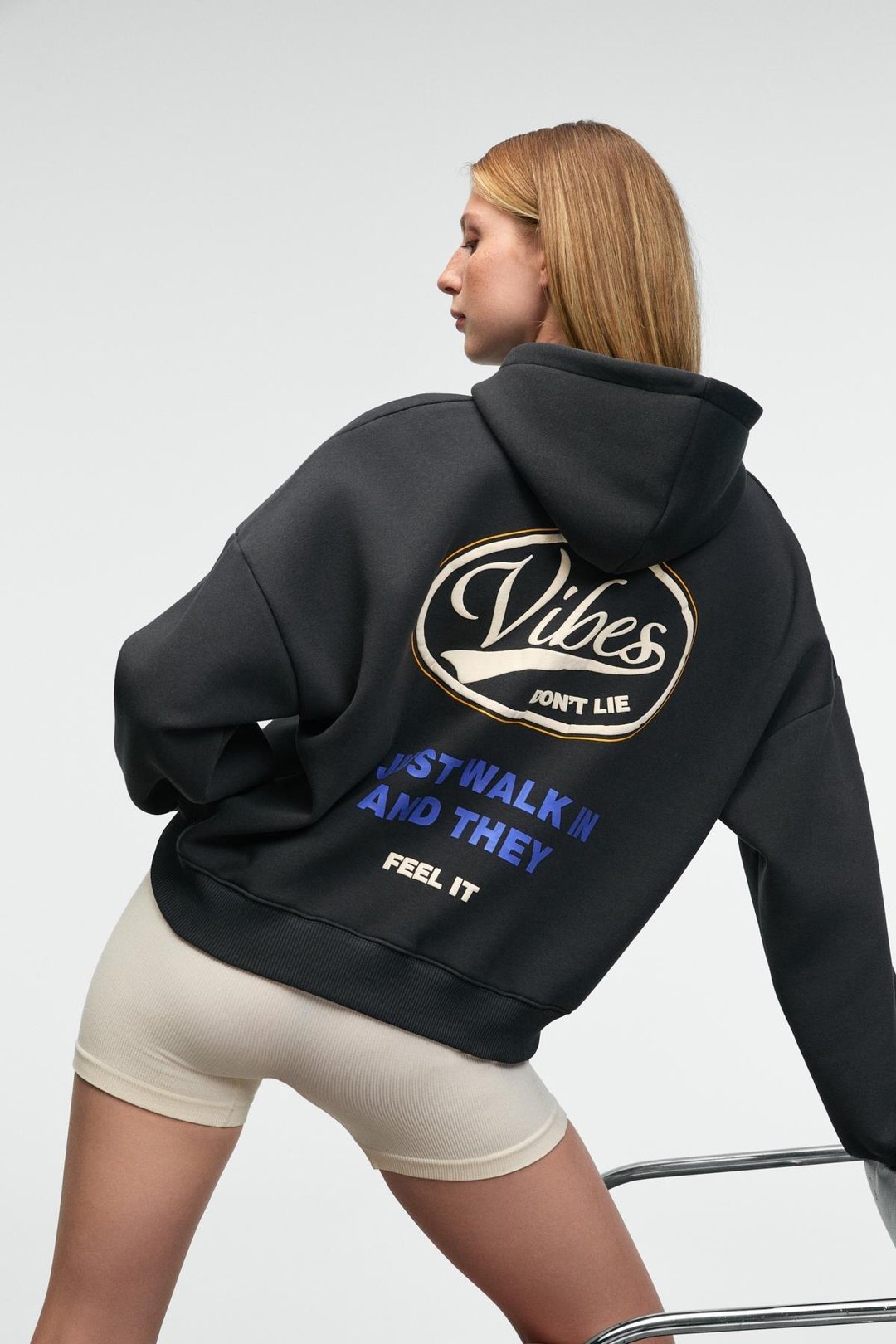 LUXE Kadın Renk Nakışlı Ve Arkası Baskı Detaylı Kapüşonlu Antrasit Sweatshirt