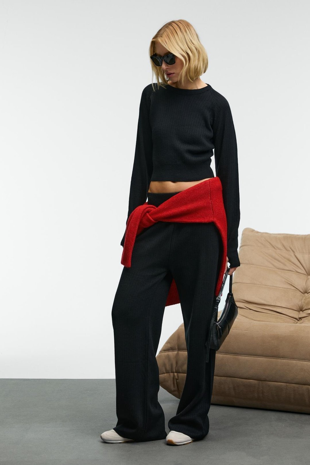 MARIPOSA Kadın Yuvarlak Yaka Çizgi Desenli Crop Geniş Paça Triko Siyah Alt-Üst Takım