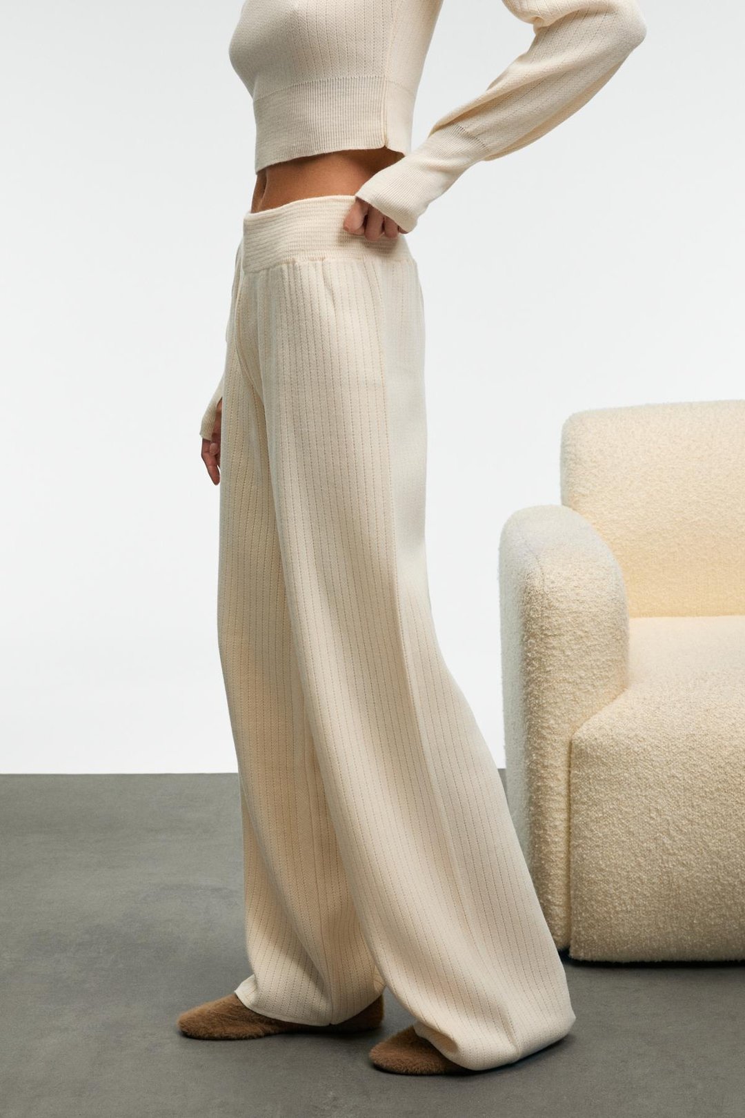 MARIPOSA Kadın Yuvarlak Yaka Çizgi Desenli Crop Geniş Paça Triko Ekru Alt-Üst Takım