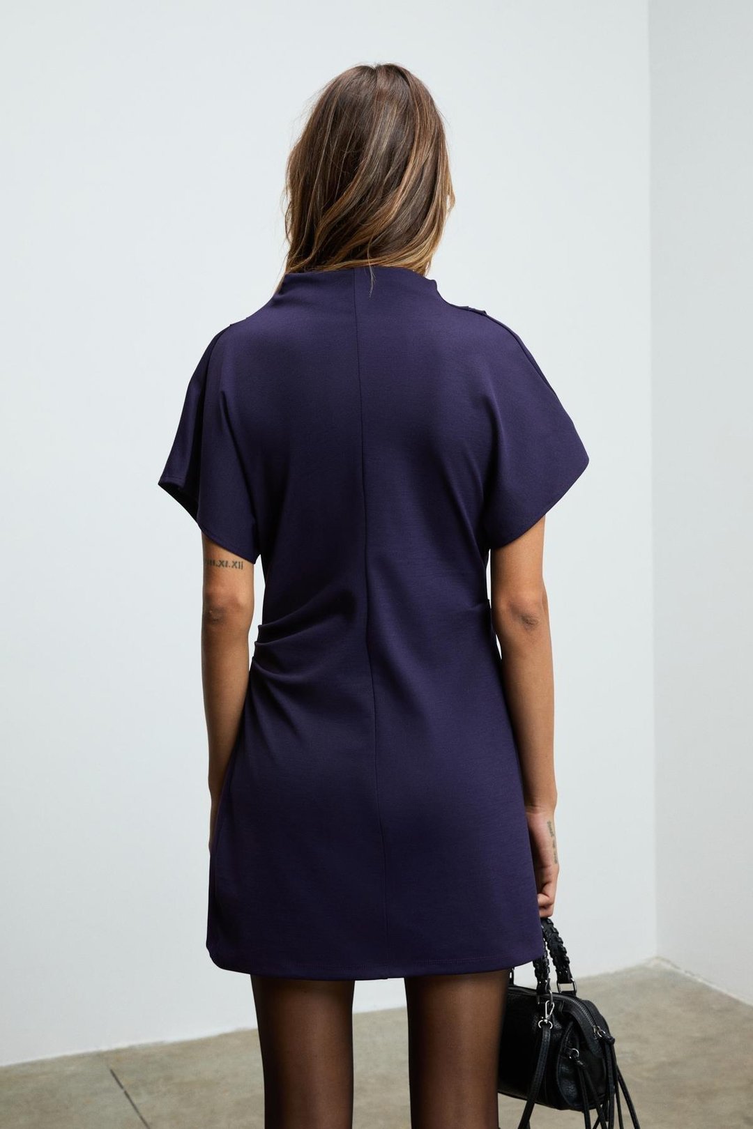 MAXINE Kadın Omuz Ve Bel Kısımlarında Pile Detaylı Dik Yaka Fermuarlı Kısa Kollu Mini Mor Elbise