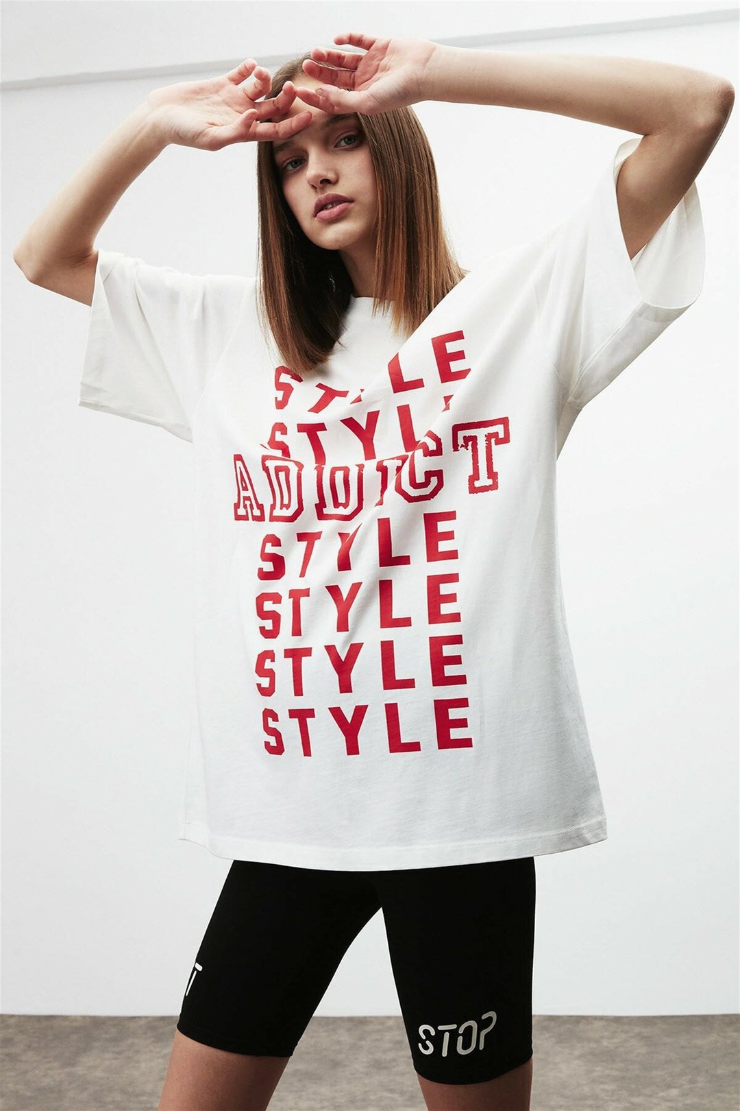 Maybe Kadın Beyaz Baskılı Yuvarlak Yaka Oversize T-Shirt