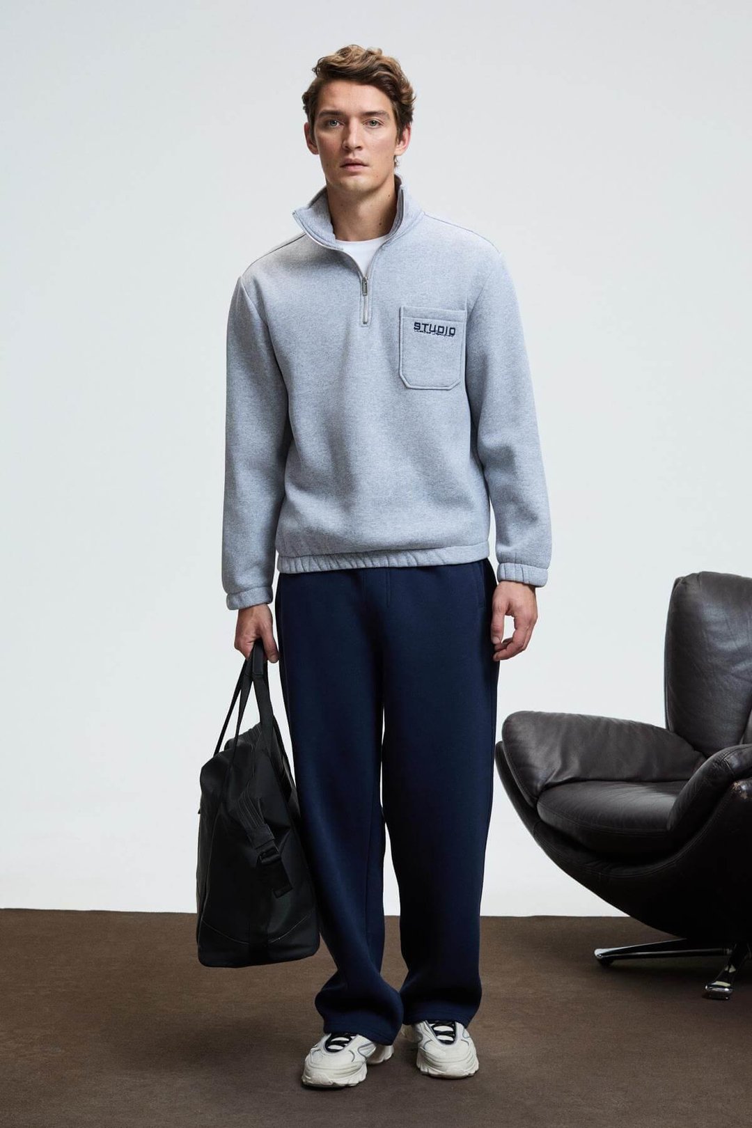 MERRICK Erkek Sırt Baskılı Cebi Nakışlı Yarım Fermuarlı Kolu Lastikli Dik Yaka Regular Fit Grimelanj Sweatshirt