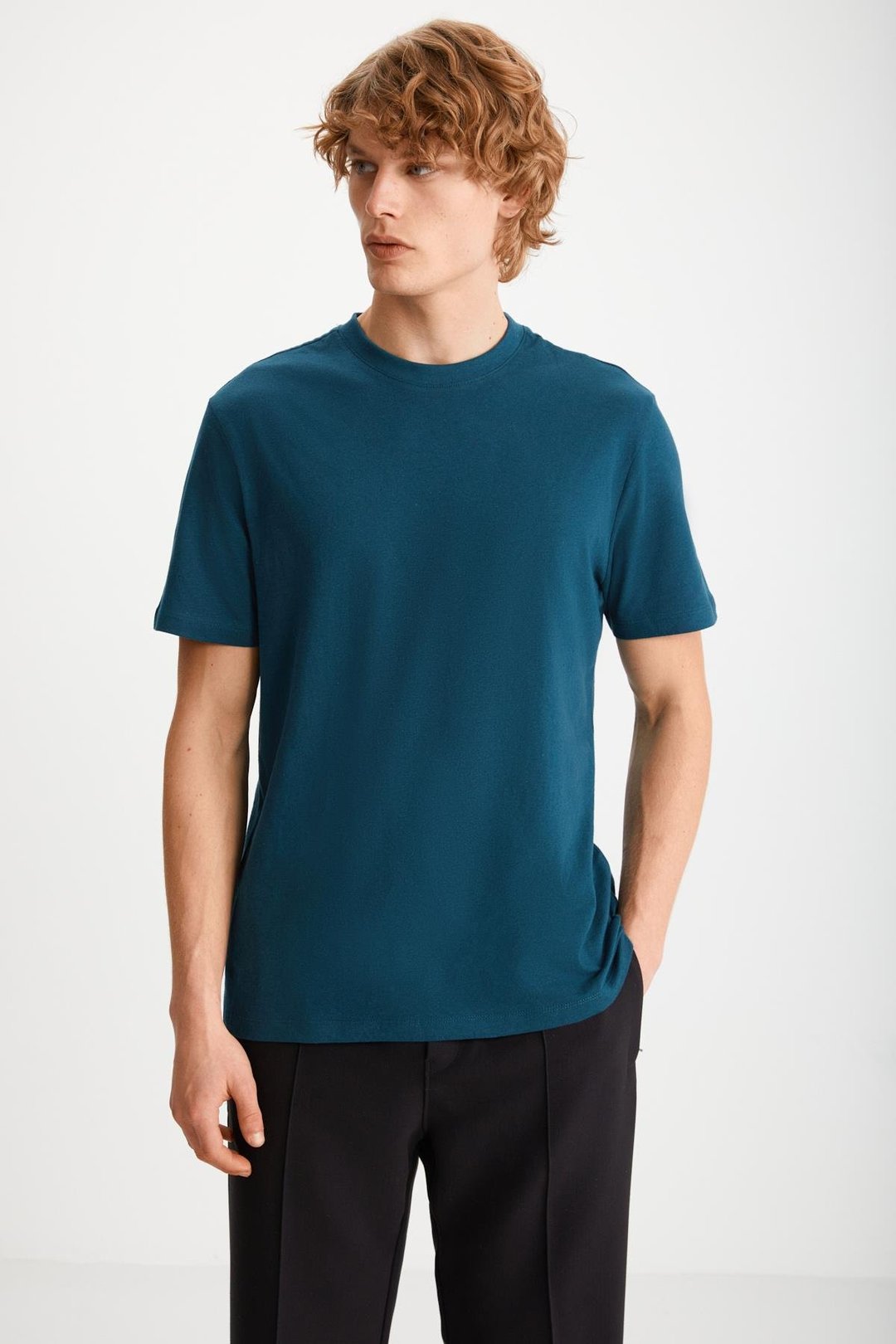 MICHEL Erkek Slim Fit Dar Kesim %100 Organik Pamuklu Yana Kayan Dikişli  Basic Örme Petrol Mavisi T-Shirt