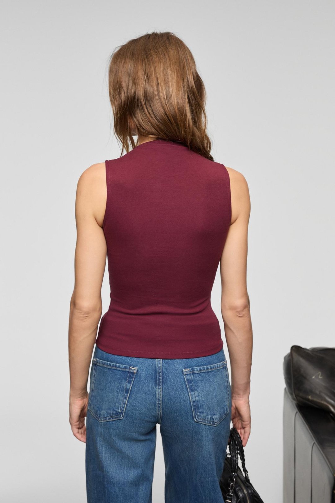 MIRUVA Kadın Halter Yaka Esnek Kumaşlı Sıfır Kollu Bordo Bluz