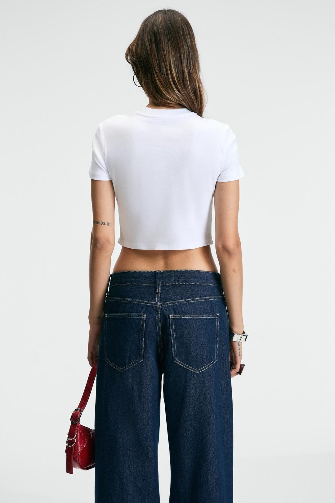 MISTERNA Kadın Bisiklet Yaka Kısa Kollu Önü Baskılı Crop Beyaz T-Shirt