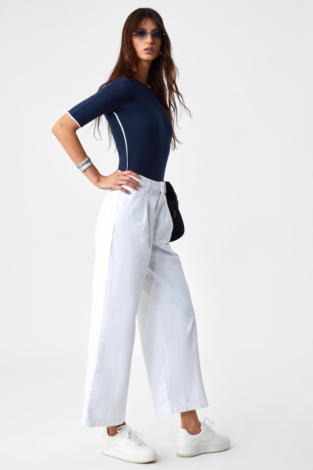 MOGSUS Kadın Slim İnce Bisiklet Yaka Kısa Kol Çıtçıtlı Lacivert Body