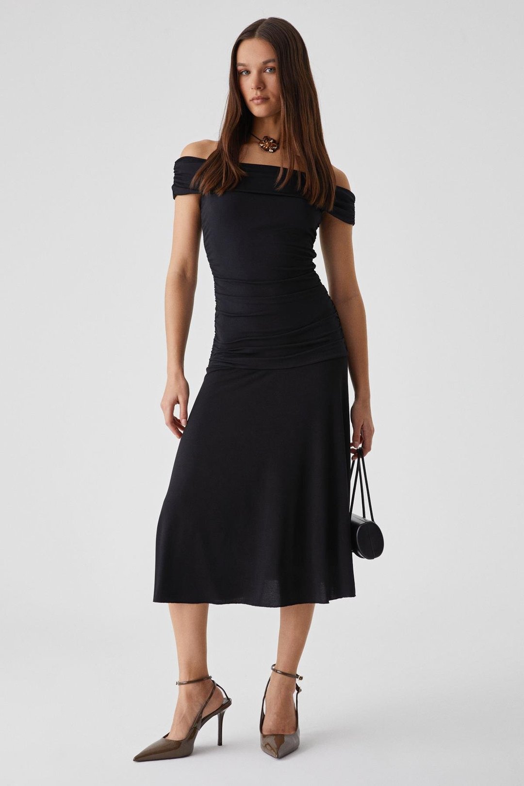 MONSSUA Kadın Regular Omzu Açık Normal Paça Siyah Elbise