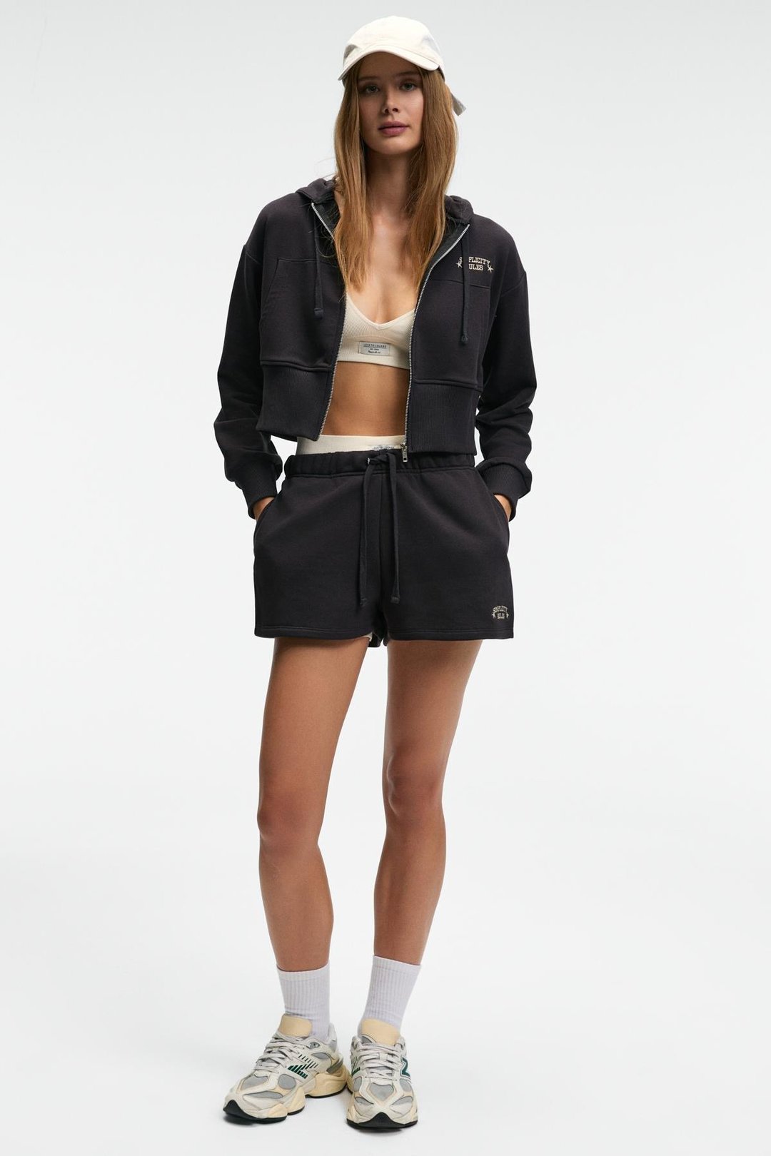 MOREVA Kadın Nakışlı Rahat Antrasit Şort