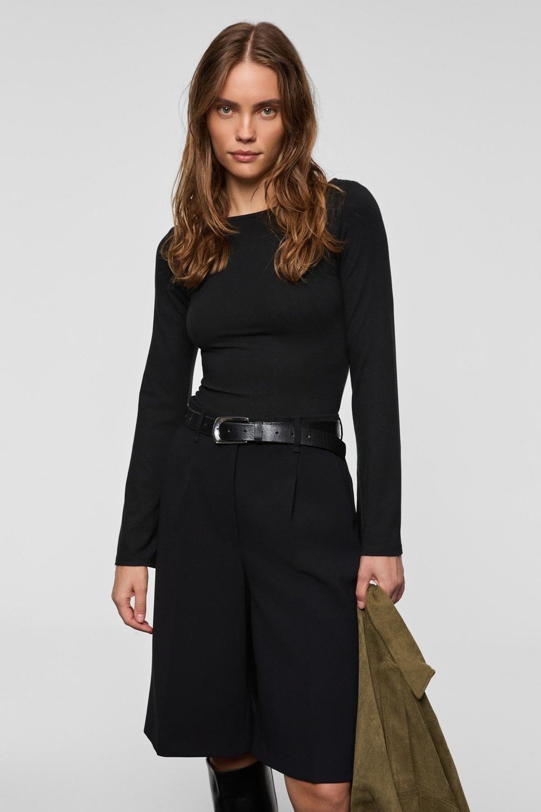 MURILYO Kadın Esnek Ve Yumuşak Kumaşlı Geniş Kol Ucu Geniş Kayık Yakalı Siyah Bluz