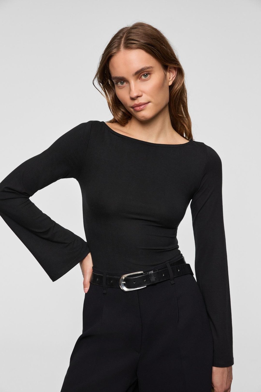 MURILYO Kadın Esnek Ve Yumuşak Kumaşlı Geniş Kol Ucu Geniş Kayık Yakalı Siyah Bluz