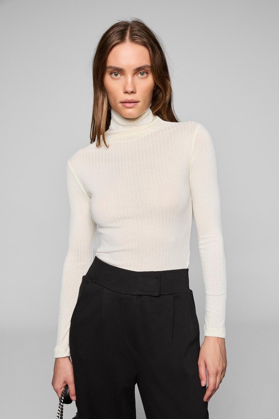 NELOURA Kadın Balıkçı Yaka Esnek Kumaşlı Ekru Bluz