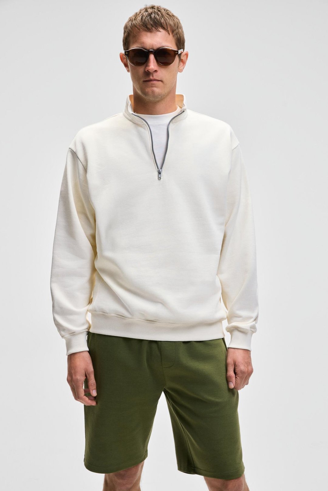 NESTOR Erkek Relaxed Fit Dik Yakalı Yarım Fermuarlı Uzun Kollu Ekru Sweatshirt