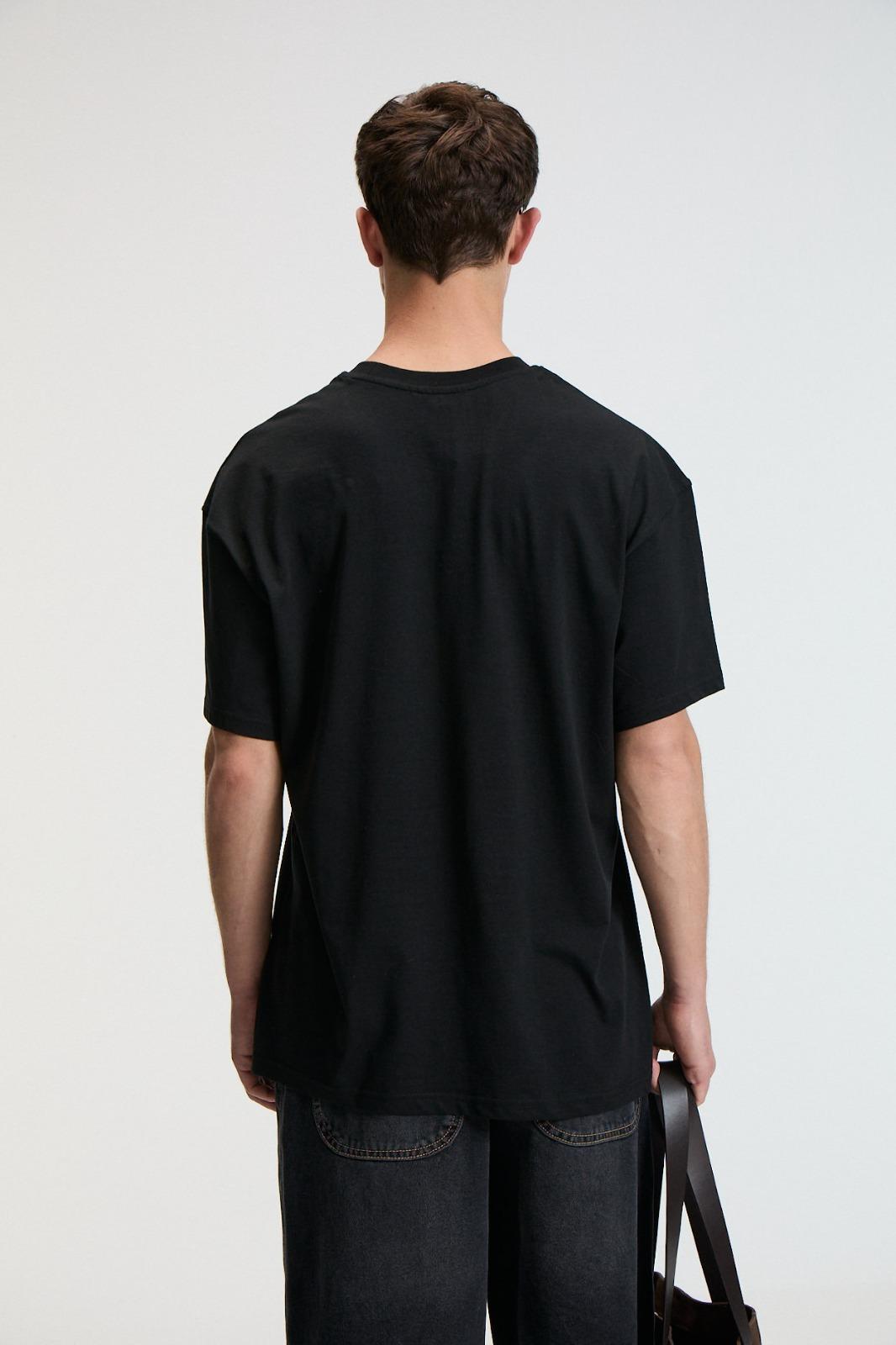 NIBBLE Erkek Oversize %100 Pamuk Baskılı Yuvarlak Yaka Siyah T-Shirt