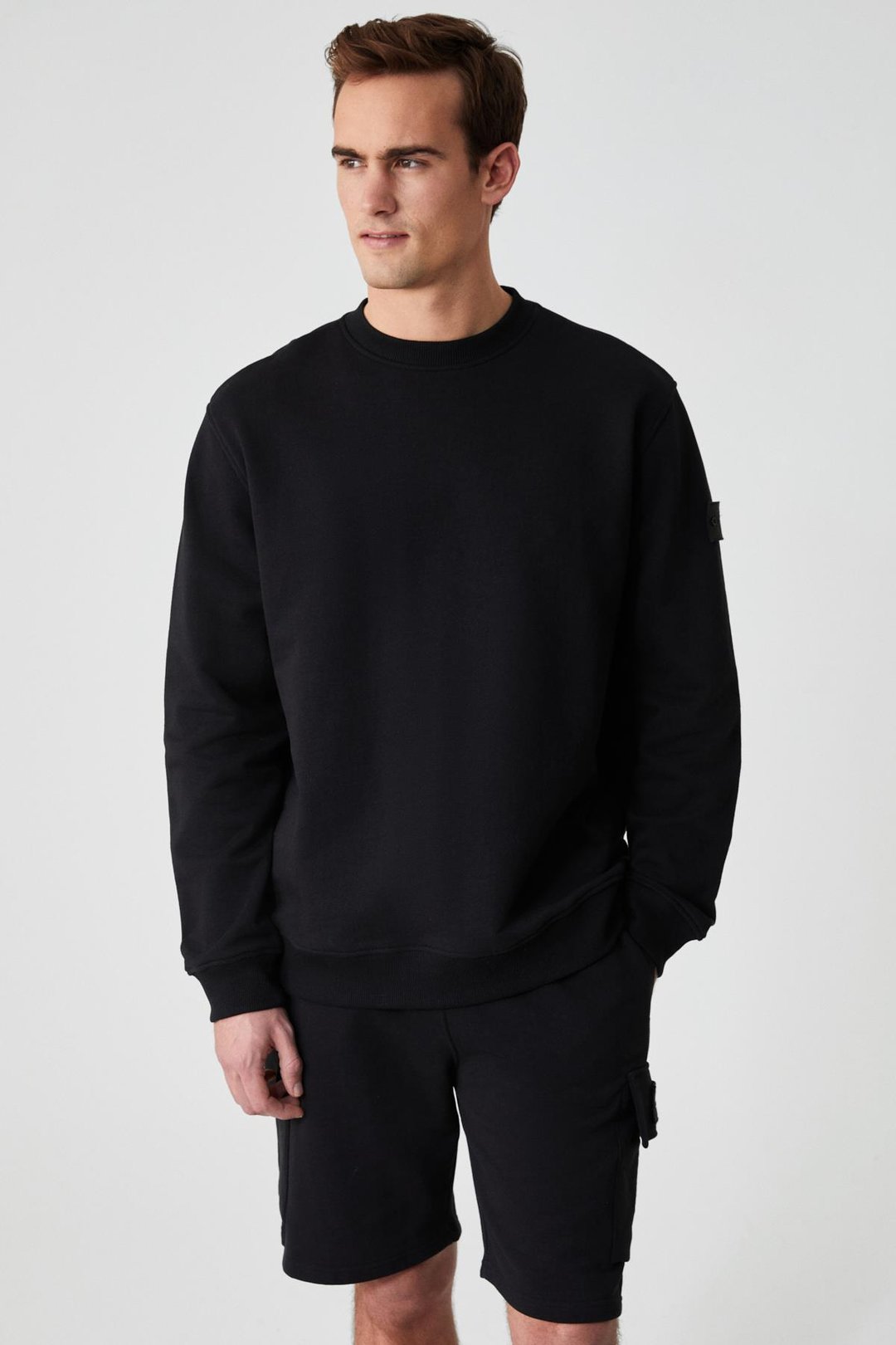 OLLIE Erkek Bisiklet Yaka Regular Uzun Kollu Nakış Detaylı Siyah Sweatshirt