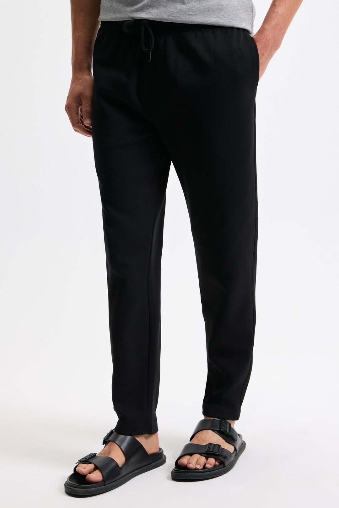 OLSEN Erkek Beli Lastikli Kordonlu Yanları Cepli Arkada Süs Fletolu Relaxed Fit Siyah Eşofman Altı