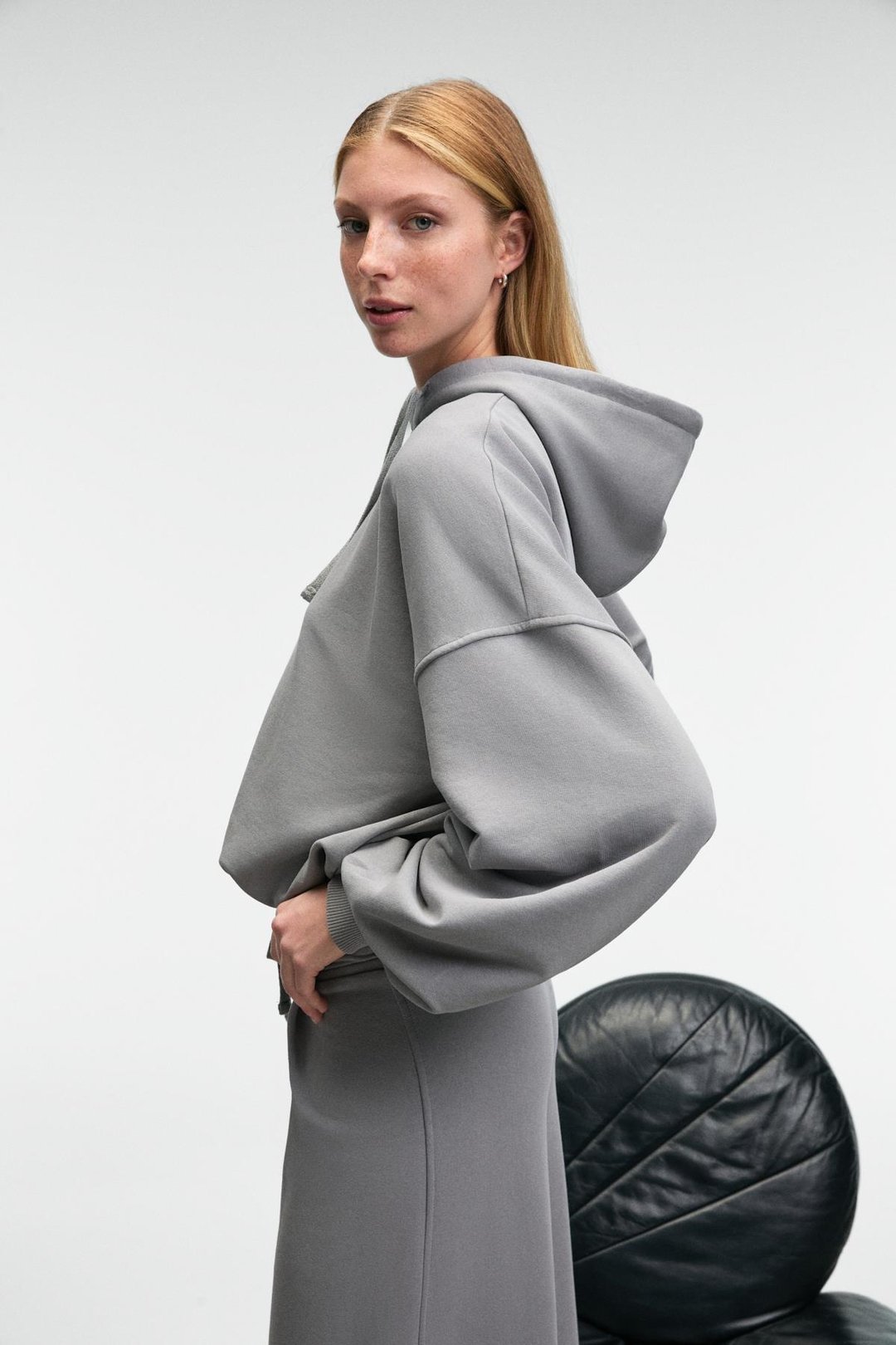 OLVERA Kadın Kapüşonlu Etek Ucu Balon Oversize Gri Sweatshirt