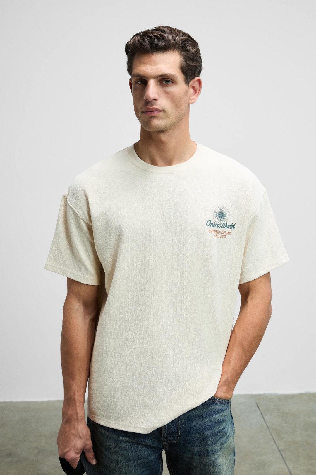 ONIRIC Erkek Göğsü Ve Sırtı Baskılı %100 Organik Pamuk Oversize Fit Bisiklet Yaka Krem T-Shirt